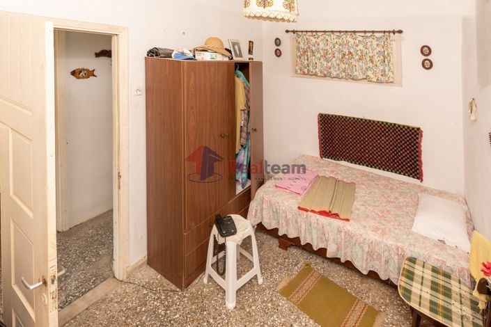 Image No.9-3 Bed Property for sale