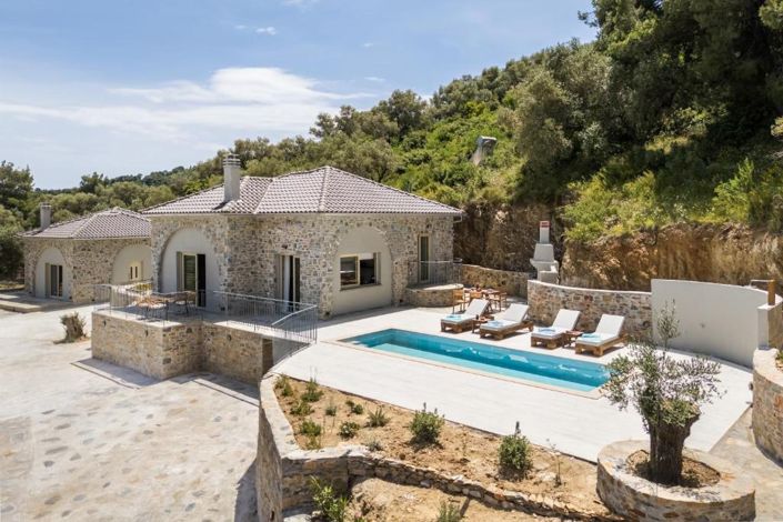 Image No.2-4 Bed Property for sale