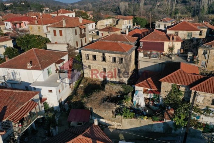 Image No.22-3 Bed Property for sale