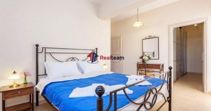 Image No.18-5 Bed Villa for sale