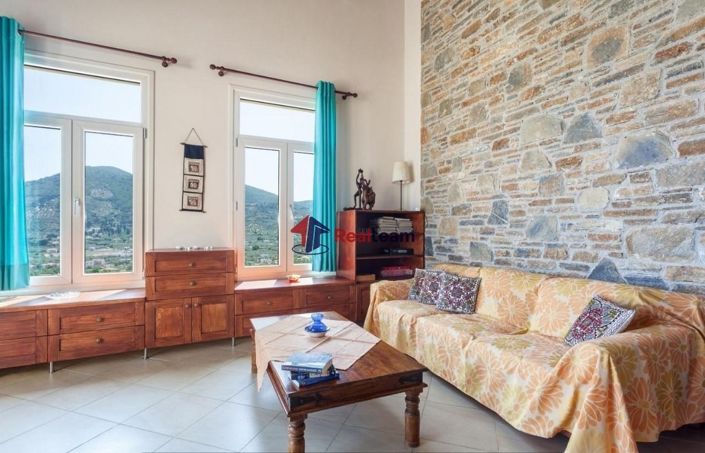 Image No.6-5 Bed Villa for sale