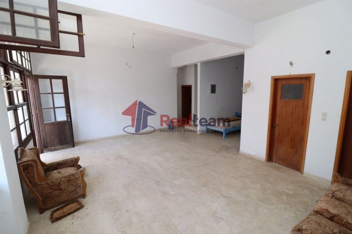 Image No.11-12 Bed Property for sale