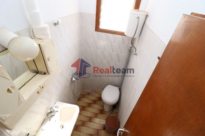 Image No.22-12 Bed Property for sale