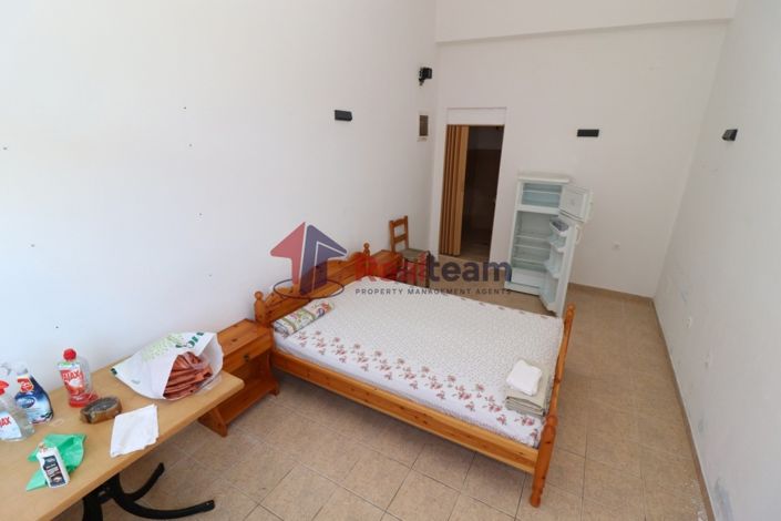 Image No.9-12 Bed Property for sale