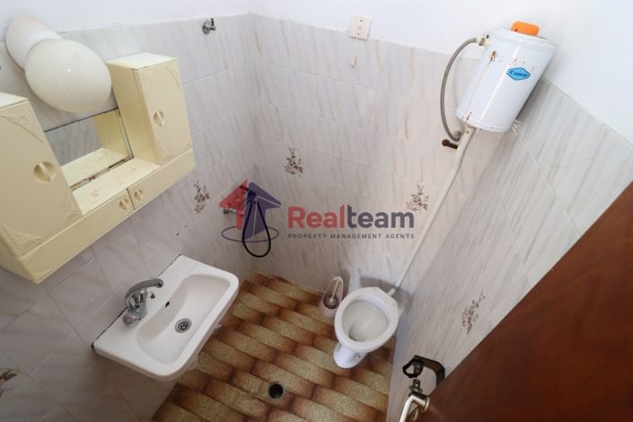 Image No.15-12 Bed Hotel for sale