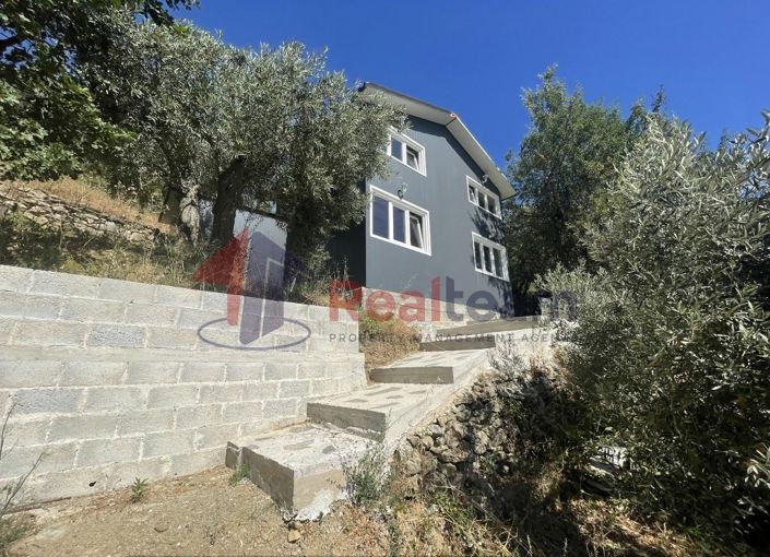 Image No.21-1 Bed Property for sale