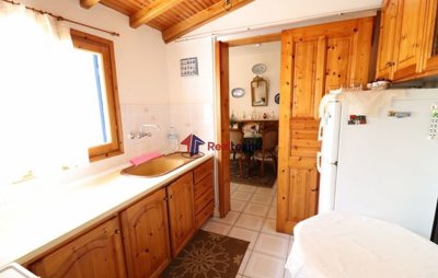 img448a220c-884d-497f-ba95-deffe1090849