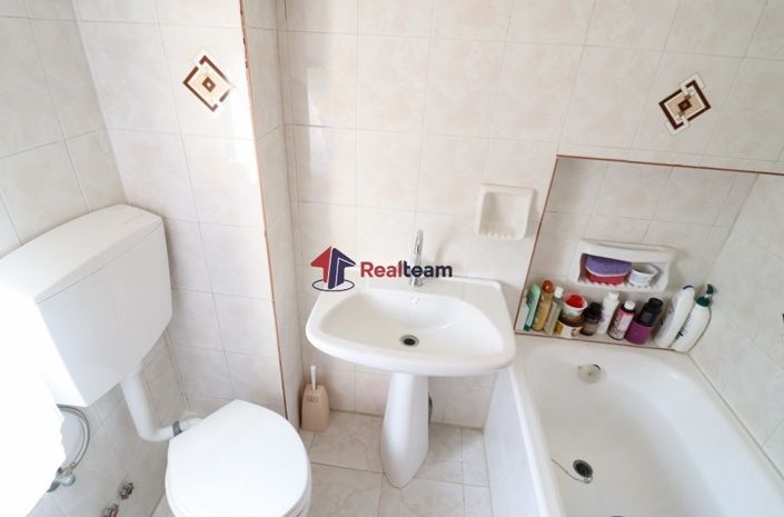 Image No.17-1 Bed Property for sale