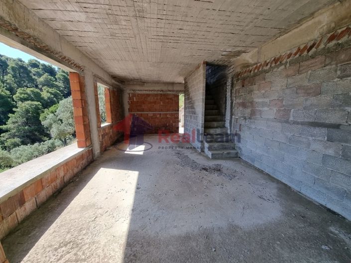 Image No.16-1 Bed Property for sale