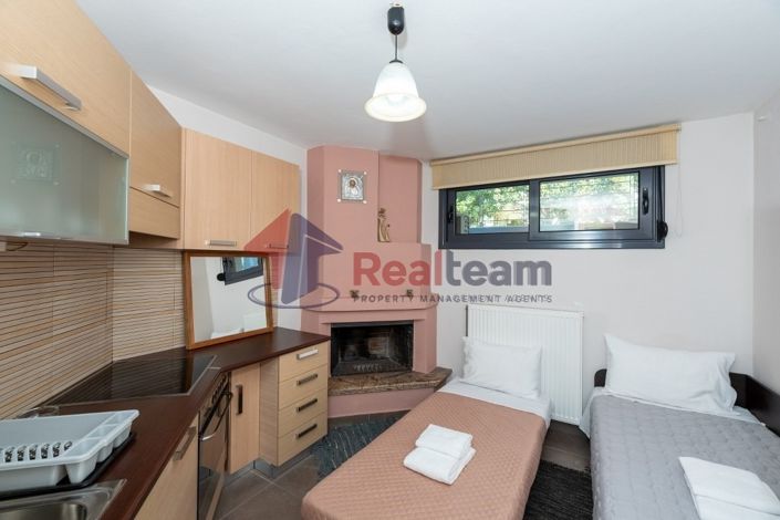 Image No.22-4 Bed Property for sale