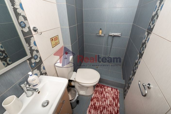 Image No.8-4 Bed Property for sale