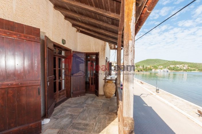 Image No.21-5 Bed Property for sale