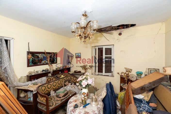 Image No.11-2 Bed Property for sale