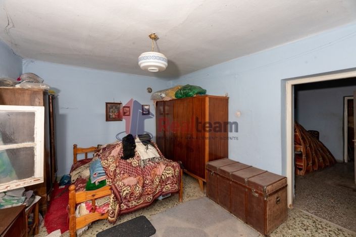 Image No.9-2 Bed Property for sale