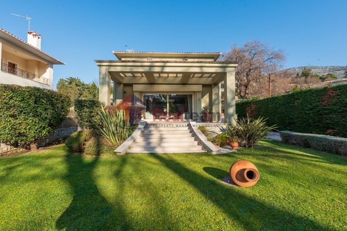 Image No.22-5 Bed Property for sale