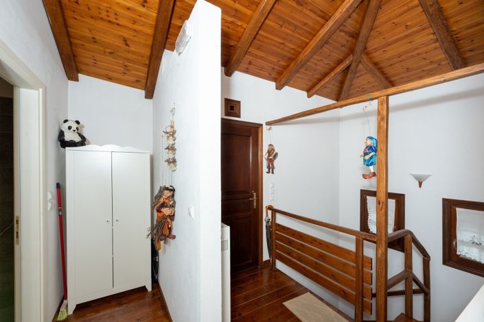 Image No.13-3 Bed Property for sale