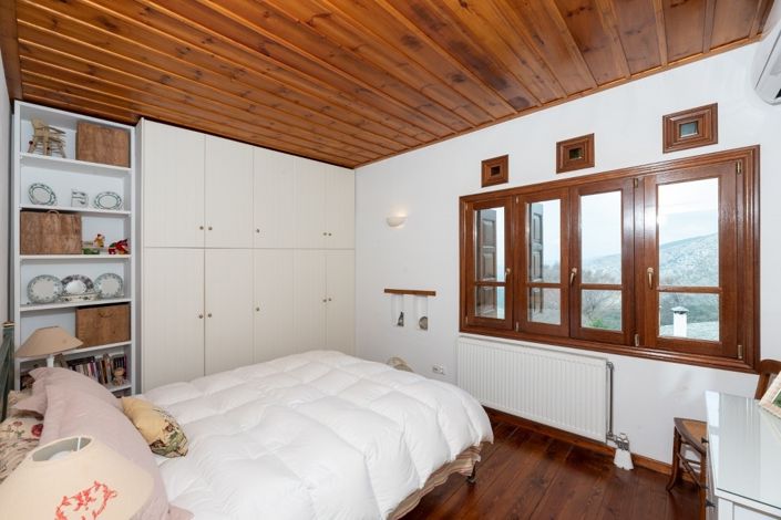 Image No.9-3 Bed Property for sale