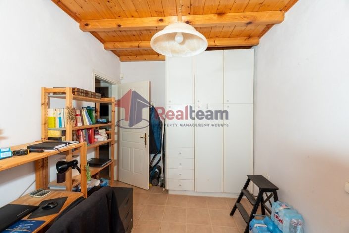 Image No.15-3 Bed Property for sale