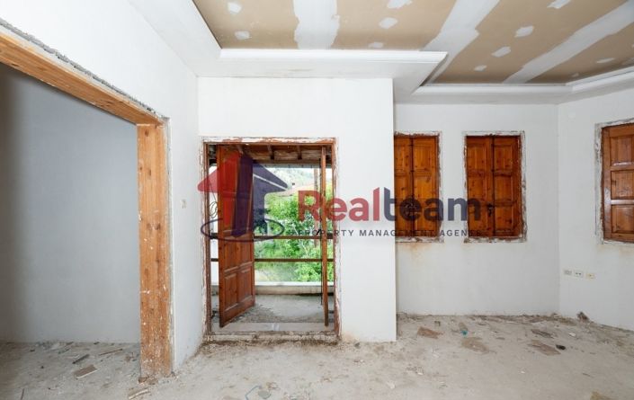 Image No.9-3 Bed Property for sale