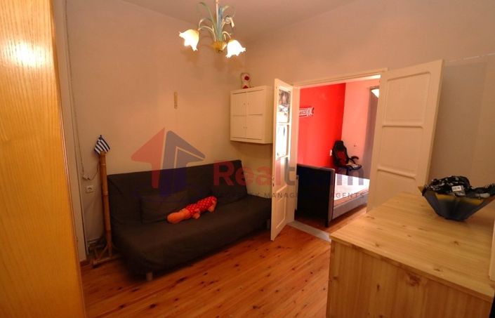 Image No.18-3 Bed Property for sale