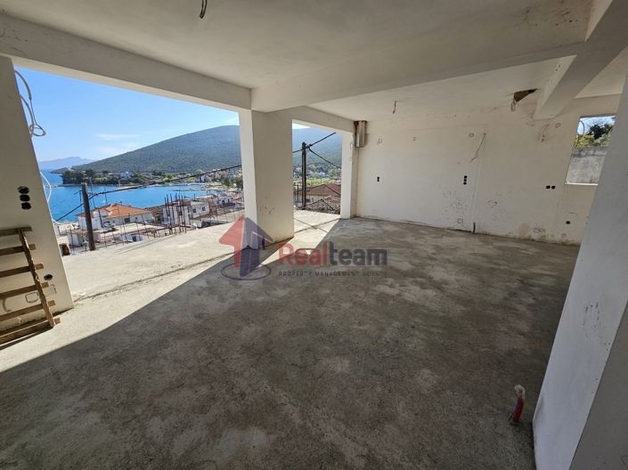 Image No.15-2 Bed Property for sale