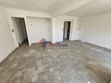 img7af49d15-0c76-4e12-bc20-4e75e47adde2