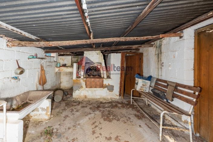 Image No.20-2 Bed Property for sale