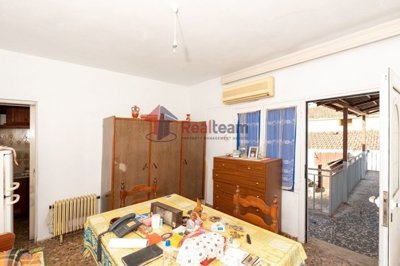 imgeb5a697a-6a78-44a7-84cf-83477524af49