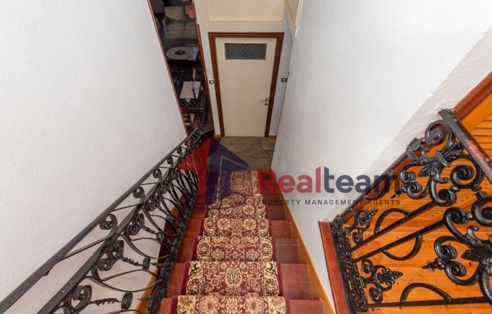 Image No.15-3 Bed Property for sale