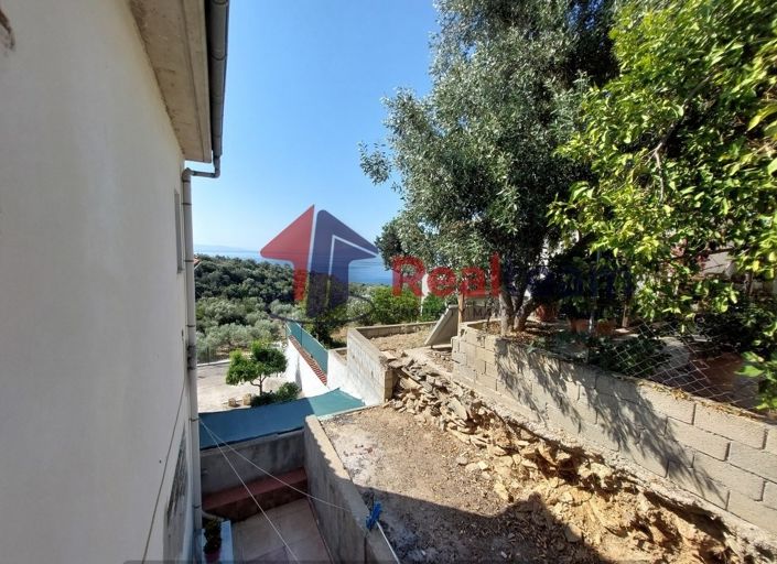 Image No.25-3 Bed Property for sale