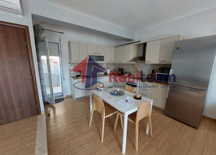 Image No.9-3 Bed Property for sale