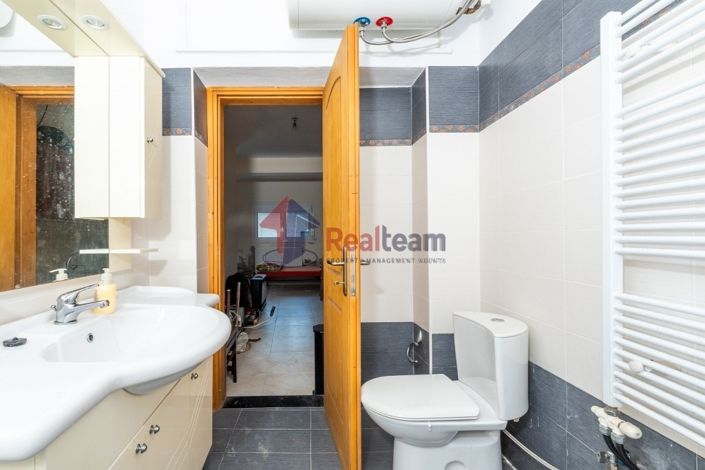 Image No.13-5 Bed Property for sale