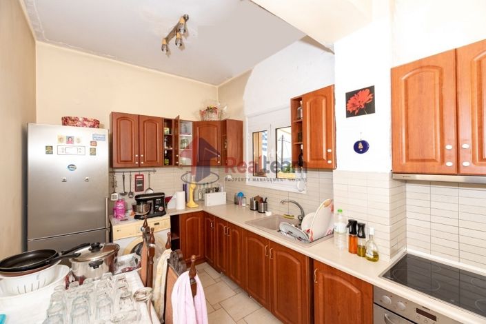 Image No.18-5 Bed Property for sale