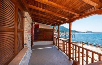 fae9fdf4ea9146bfb7b703b8d7531019