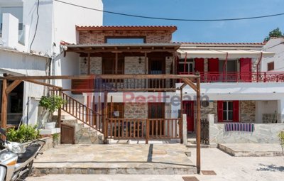 820e4f28dccb4f1e9c3933ba8428da3a