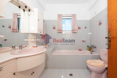 imge0f454c4-cc2b-40f9-9c21-a460e611c309