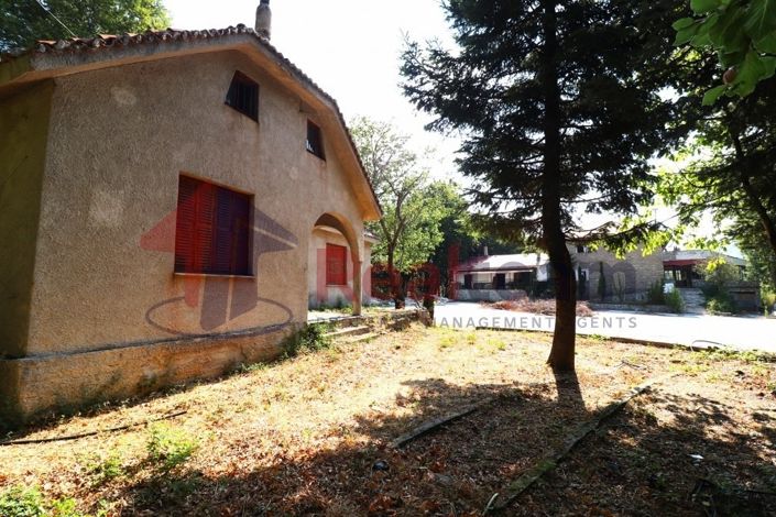 Image No.20-3 Bed Property for sale