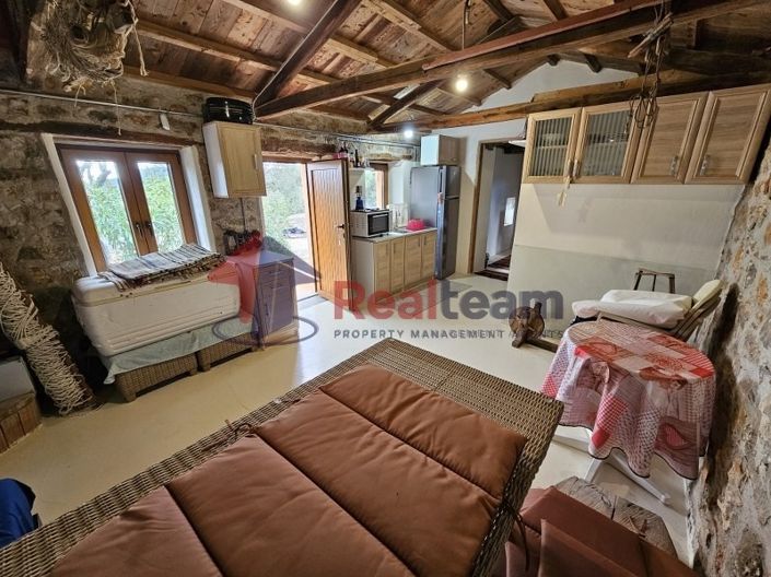 Image No.25-1 Bed Property for sale