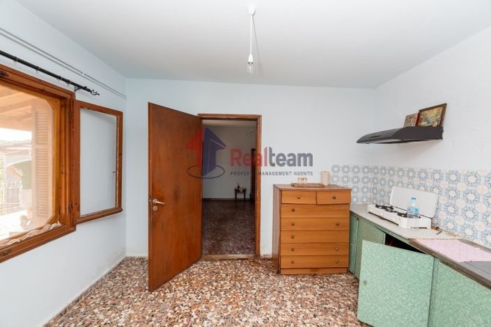 Image No.18-3 Bed Property for sale