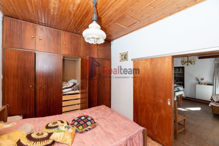 Image No.21-3 Bed Property for sale