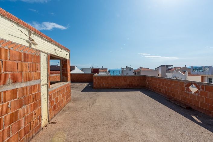 Image No.15-3 Bed Property for sale