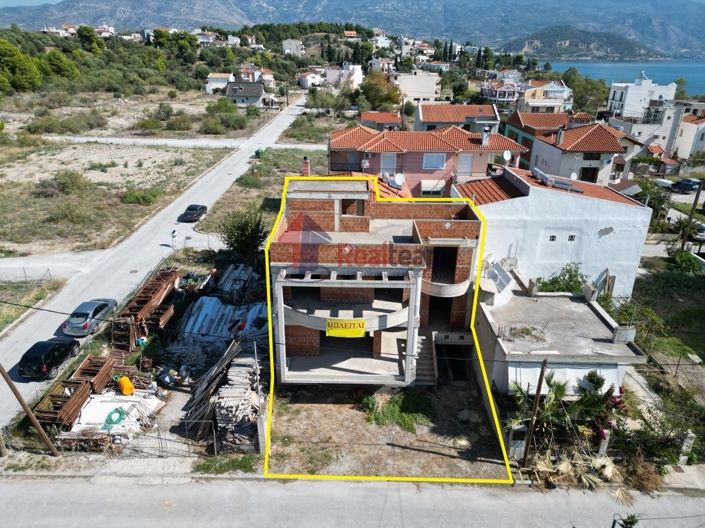 Image No.3-3 Bed Property for sale