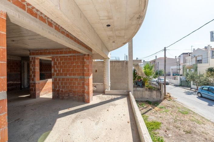 Image No.8-3 Bed Property for sale