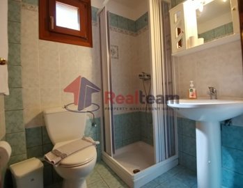 imgf1fba3ad-f2a1-4c74-a5c1-d1fe15b0a058