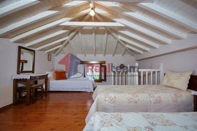 imgfbefdb25-81fa-4083-9954-7bc3fa987a60