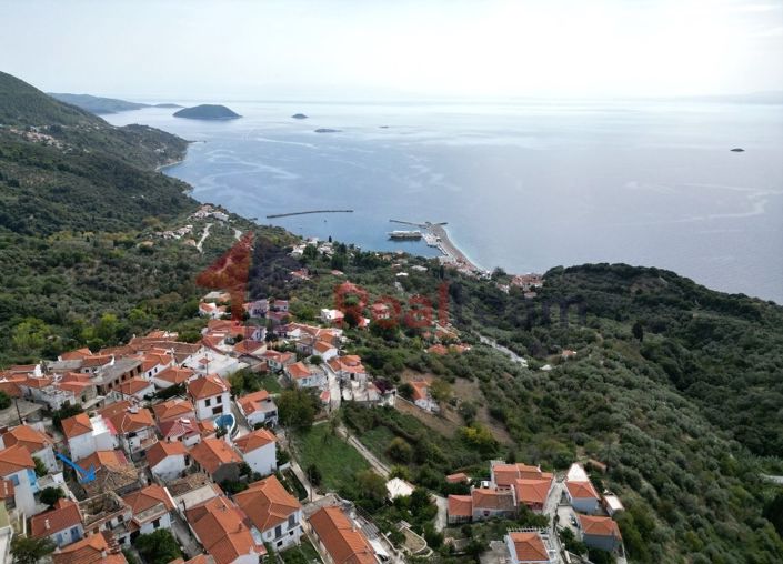 Image No.1-4 Bed Property for sale