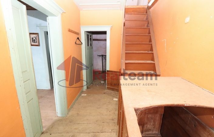 Image No.14-4 Bed Property for sale