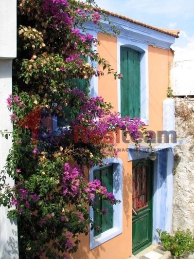 Image No.2-2 Bed Property for sale