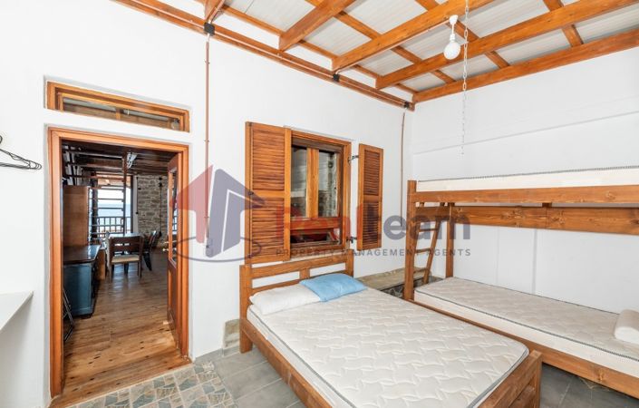 Image No.14-2 Bed Property for sale