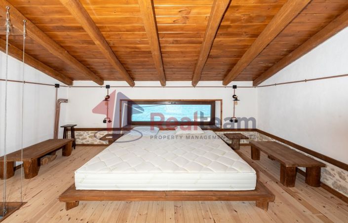 Image No.22-2 Bed Property for sale